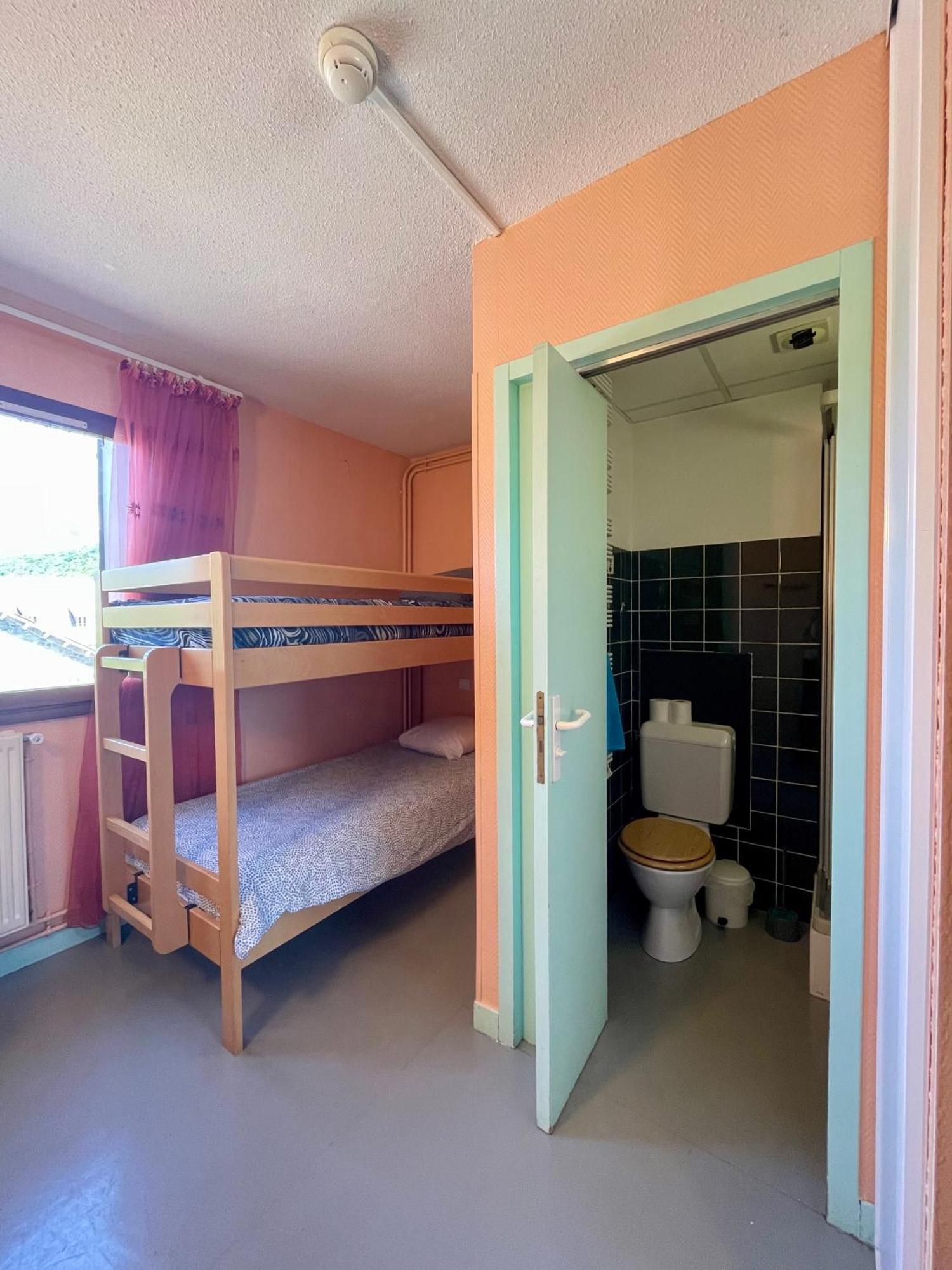 La Baleine Blanche - Chambres Campan Chambre photo